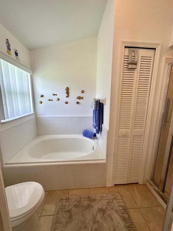 Private Pool With A Beautiful View Overlooking The Lake! Near Disney - Universal Kissimmee Exterior foto